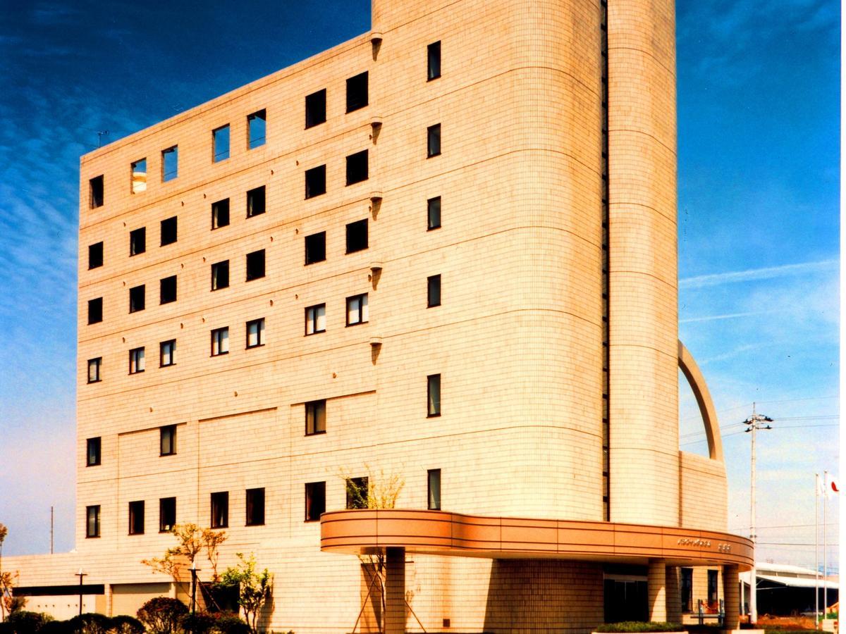 Sakaide Plaza Hotel Екстериор снимка